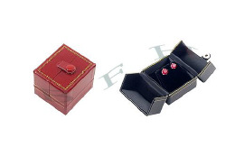 Classic Leatherette Small Earring Box 17771-Bx